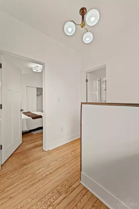 Entry Way - 3416 Trimble Ave, Cincinnati, OH 45207 photo 5 of 7