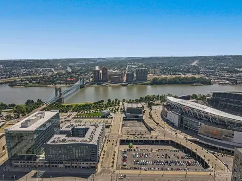 View/Area - 15 Fourth St, Cincinnati, OH 45202 photo 1 of 3