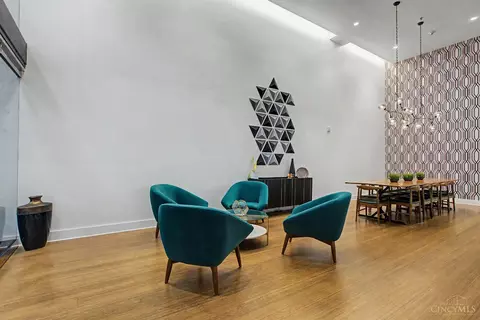 Dining - 15 Fourth St, Cincinnati, OH 45202 photo 2 of 2