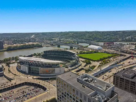 View/Area - 15 Fourth St, Cincinnati, OH 45202 photo 3 of 3
