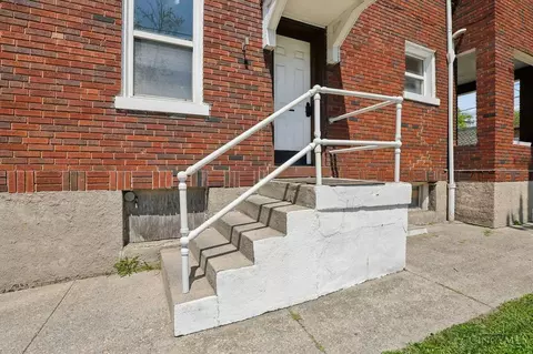 Exterior - 4829 Reading Rd, Cincinnati, OH 45237 photo 7 of 13