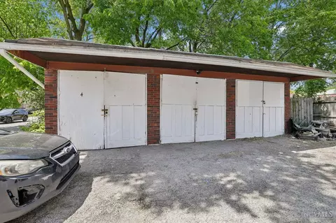 Exterior - 4829 Reading Rd, Cincinnati, OH 45237 photo 4 of 13