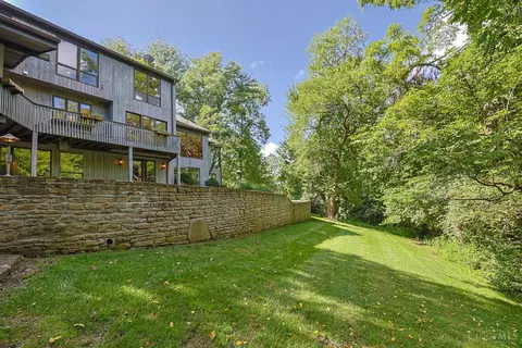 Exterior - 4805 Drake Rd, Cincinnati, OH 45243 photo 21 of 24