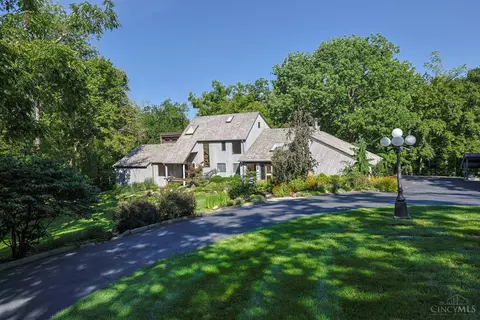 Exterior - 4805 Drake Rd, Cincinnati, OH 45243 photo 18 of 24