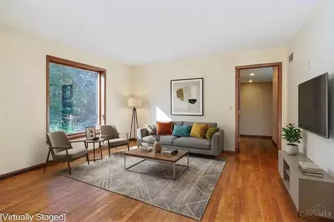 Living - 4805 Drake Rd, Cincinnati, OH 45243 photo 2 of 19