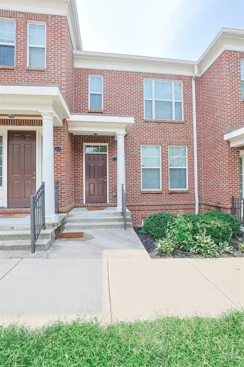 211 Rochelle St, Cincinnati, OH 45219