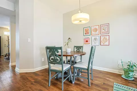Dining - 211 Rochelle St, Cincinnati, OH 45219 photo 2 of 3