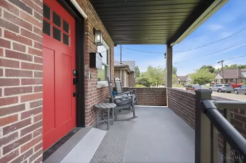 Exterior - 6925 Windward St, Cincinnati, OH 45227 photo 4 of 11