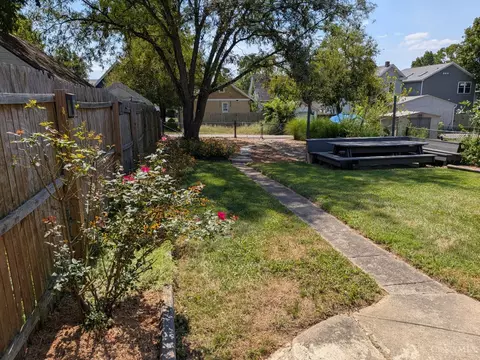 Exterior - 6925 Windward St, Cincinnati, OH 45227 photo 6 of 11