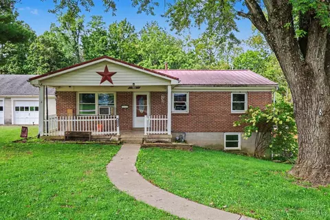 111 Greystone Dr, Hillsboro, OH 45133