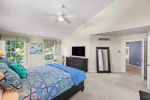 Bedroom - 579 Ridgestone Dr, Cincinnati, OH 45255 photo 2 of 5