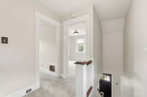 Entry Way - 3926 Oakpark Pl, Cincinnati, OH 45209 photo 1 of 1