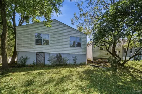 Exterior - 4 Gambier Cir, Greenhills, OH 45218 photo 9 of 13