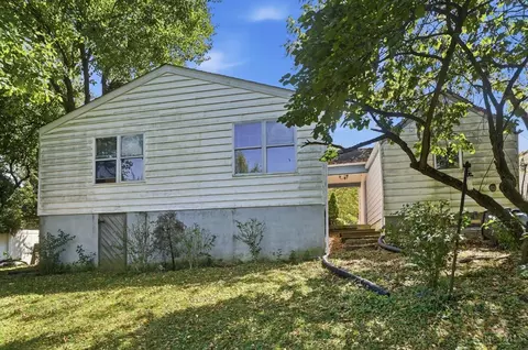 Exterior - 4 Gambier Cir, Greenhills, OH 45218 photo 8 of 13