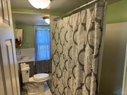 Bath - 4243 Miami River Rd, Cleves, OH 45002 photo 1 of 2