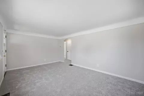 Living - 1701 Centerridge Ave, Cincinnati, OH 45231 photo 2 of 6