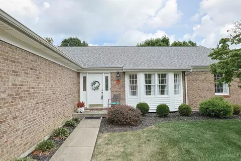 Exterior - 1902 Sandcliff Dr, Cincinnati, OH 45255 photo 3 of 10