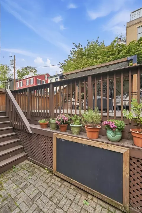 Exterior - 524 Liberty Hl, Cincinnati, OH 45202 photo 11 of 17