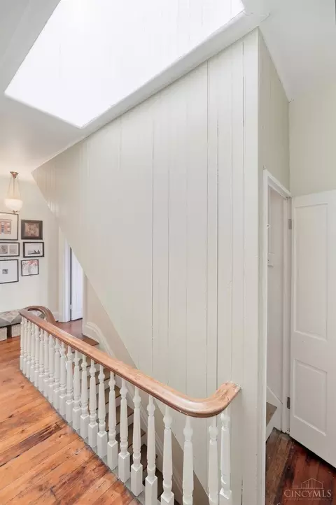 Entry Way - 524 Liberty Hl, Cincinnati, OH 45202 photo 6 of 7