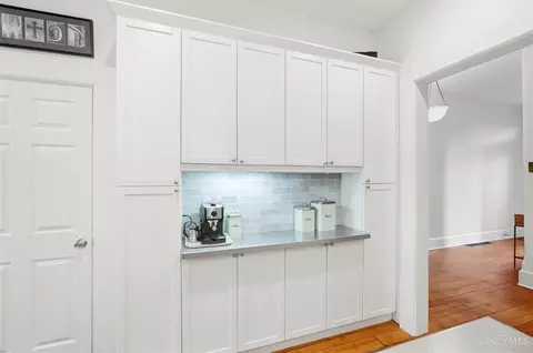 Kitchen - 524 Liberty Hl, Cincinnati, OH 45202 photo 8 of 9