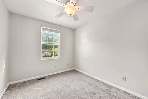 Bedroom - 682 Bobolink Ct, Cincinnati, OH 45244 photo 6 of 7