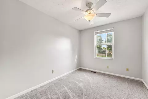 Bedroom - 682 Bobolink Ct, Cincinnati, OH 45244 photo 3 of 7