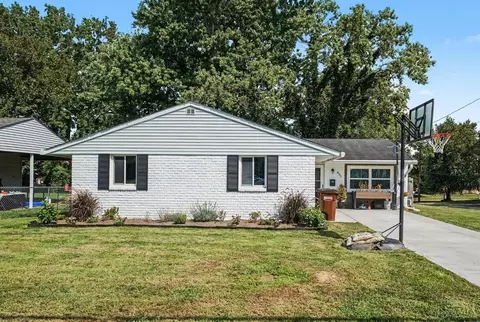 855 Mohican Dr, Loveland, OH 45140