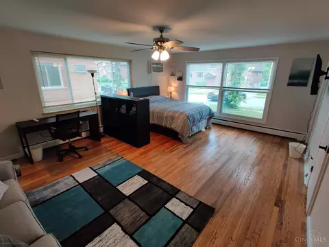 Bedroom - 2543 Vera Ave, Golf Manor, OH 45237 photo 1 of 8