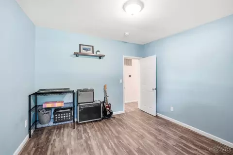 Bedroom - 9084 Arrowhead Ct, Cincinnati, OH 45231 photo 5 of 5