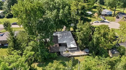 View/Area - 9084 Arrowhead Ct, Cincinnati, OH 45231 photo 1 of 2