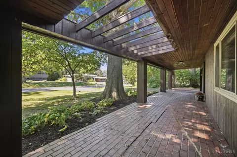 Exterior - 9084 Arrowhead Ct, Cincinnati, OH 45231 photo 3 of 25