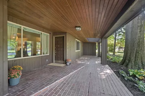 Exterior - 9084 Arrowhead Ct, Cincinnati, OH 45231 photo 14 of 25