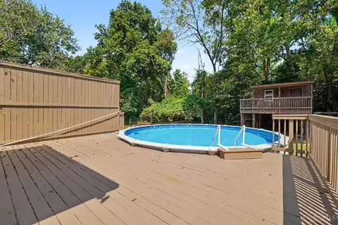 Exterior - 4819 Stoneybrook Rd, Cincinnati, OH 45244 photo 2 of 6