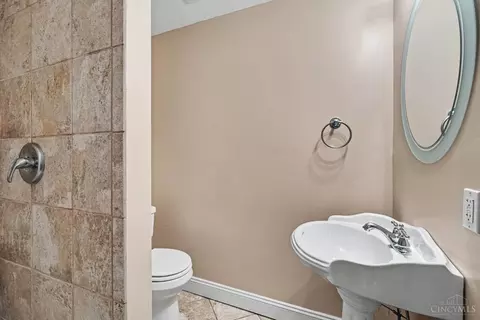 Bath - 4819 Stoneybrook Rd, Cincinnati, OH 45244 photo 2 of 2