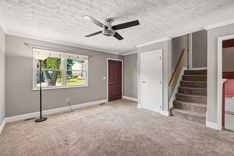 Living - 4819 Stoneybrook Rd, Cincinnati, OH 45244 photo 2 of 4