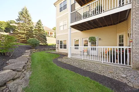Exterior - 5425 Michelles Oak Ct, Cincinnati, OH 45248 photo 8 of 9