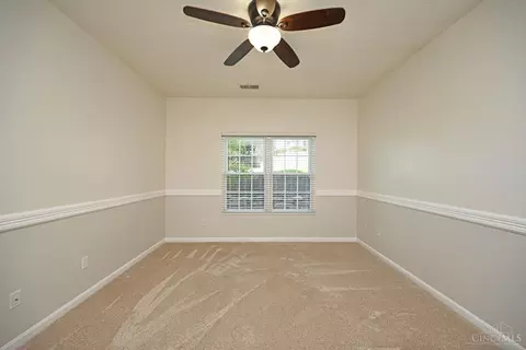 Bedroom - 5425 Michelles Oak Ct, Cincinnati, OH 45248 photo 1 of 10