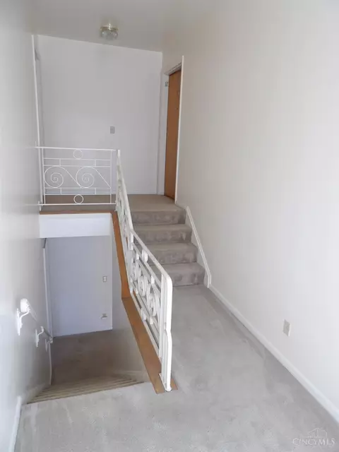 Entry Way - 4644 Rapid Run Ave, Cincinnati, OH 45238 photo 3 of 3