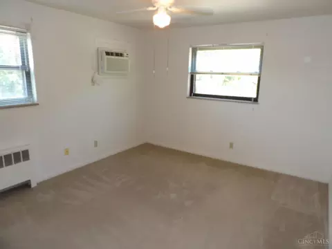Bedroom - 4644 Rapid Run Ave, Cincinnati, OH 45238 photo 4 of 6