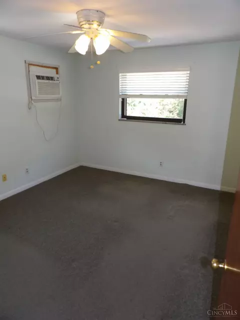 Bedroom - 4644 Rapid Run Ave, Cincinnati, OH 45238 photo 2 of 6