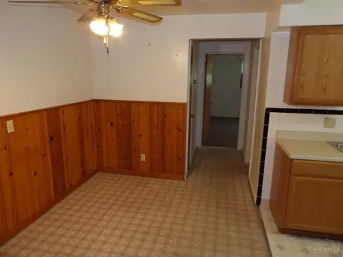Entry Way - 4644 Rapid Run Ave, Cincinnati, OH 45238 photo 2 of 3