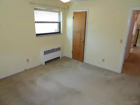 Bedroom - 4644 Rapid Run Ave, Cincinnati, OH 45238 photo 3 of 6