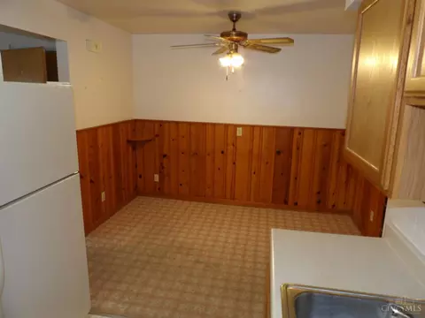 Dining - 4644 Rapid Run Ave, Cincinnati, OH 45238 photo 1 of 3