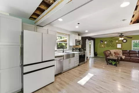 Kitchen - 1769 Acreview Dr, Cincinnati, OH 45240 photo 1 of 2
