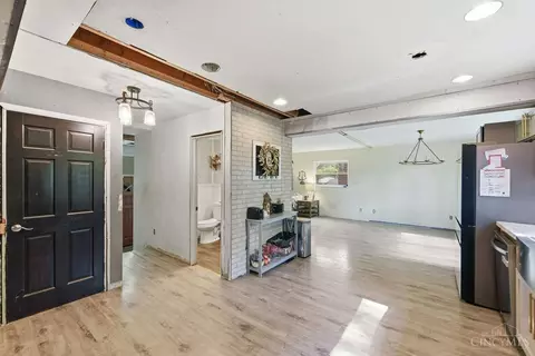 Entry Way - 1769 Acreview Dr, Cincinnati, OH 45240 photo 3 of 5