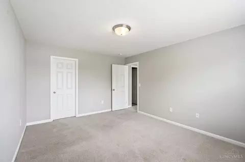 Bedroom - 692 Hafton Ct, Maineville, OH 45039 photo 10 of 10