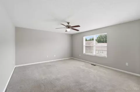 Bedroom - 692 Hafton Ct, Maineville, OH 45039 photo 2 of 10
