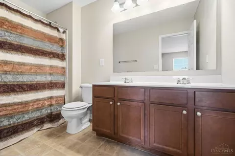 Bath - 692 Hafton Ct, Maineville, OH 45039 photo 5 of 5