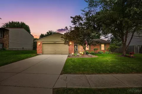 10091 Broken Woods Dr, Miamisburg, OH 45342