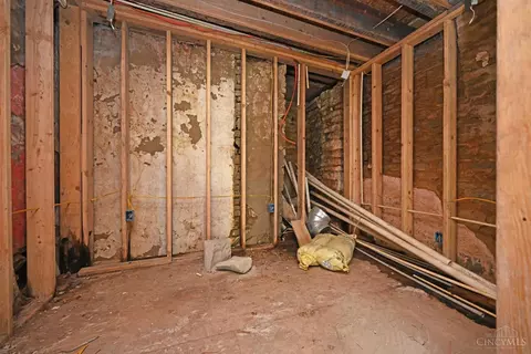 Other - 38 Clifton Ave, Cincinnati, OH 45202 photo 3 of 8